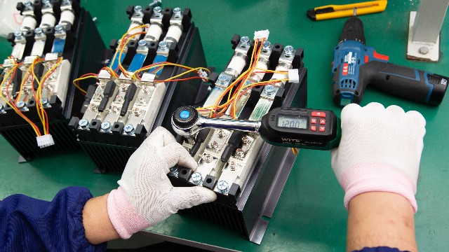 選擇信賴：超8000家工業(yè)客戶為何將溫度命脈交予合泉