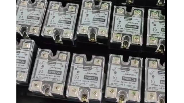 小功率負載適合調(diào)功器還是固態(tài)繼電器