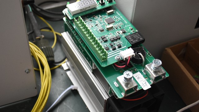 電力調(diào)整器N相有電流的原因