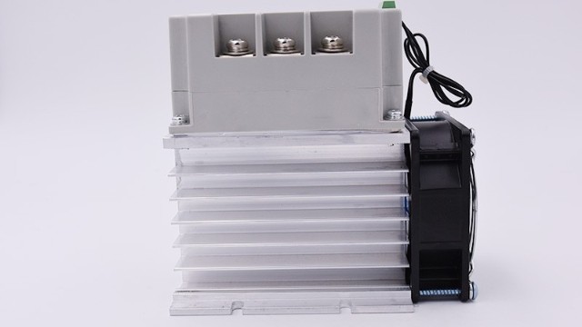 晶閘管在電力調(diào)整器中的作用是什么?