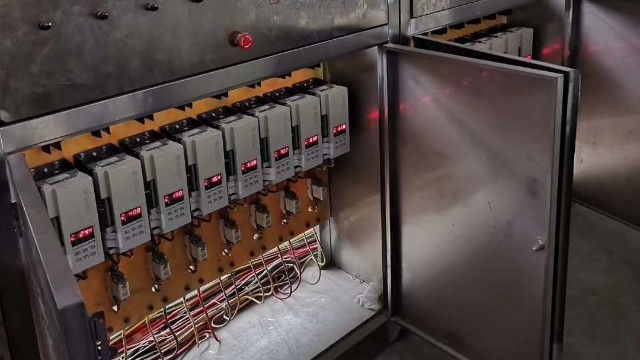 電力調(diào)整器中的軟開關(guān)技術(shù)是如何工作的，它有哪些優(yōu)勢？