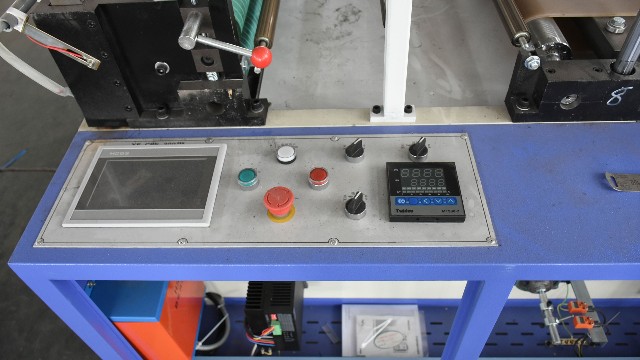 溫控表上下溫度誤差大怎么調(diào)？