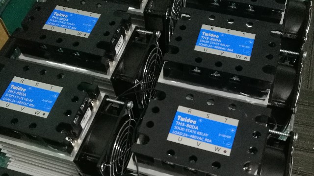 工業(yè)烤箱為什么選用固態(tài)繼電器