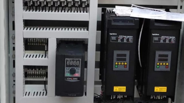 電力調整器引發(fā)了電磁干擾，影響了周圍設備的運行該如何解決？